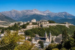 Briançon et Serre Chevalier : guide des incontournables de la montagne