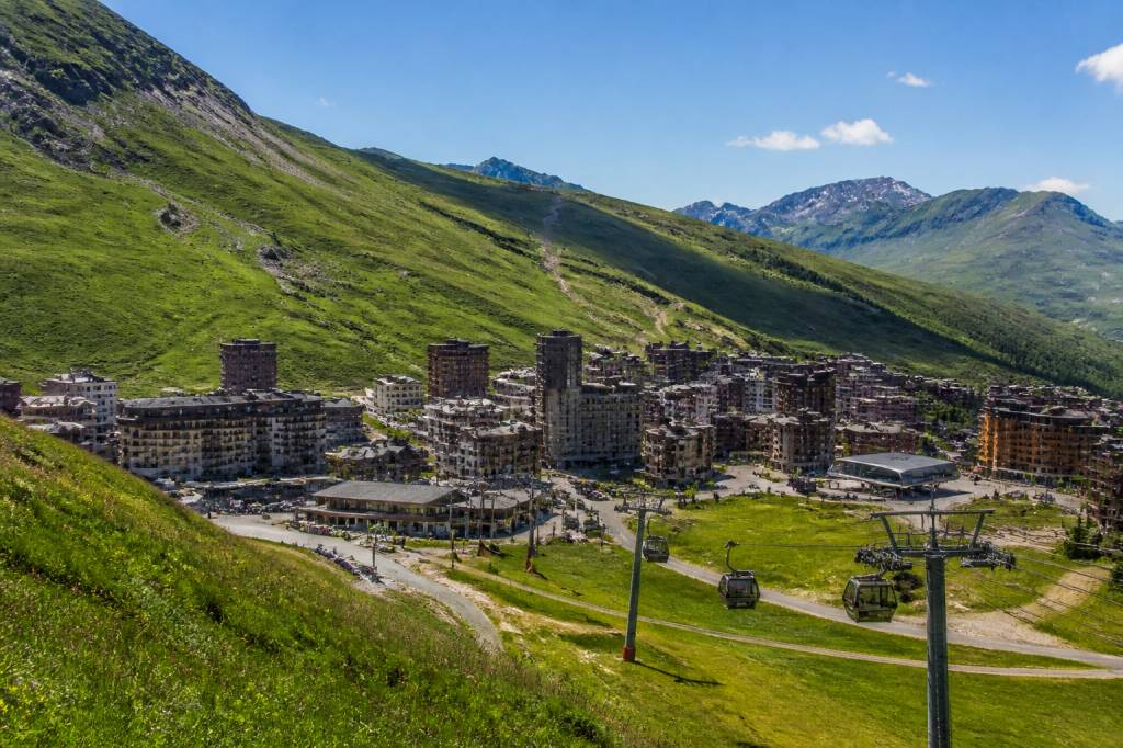 Les Menuires été avis : ce qu’il faut savoir avant votre séjour en montagne