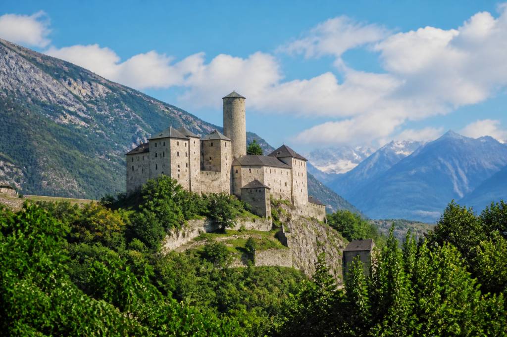 Château Savoie : les trésors historiques à découvrir près de Serre Chevalier