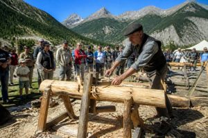 Fête du bois à Serre Chevalier : animations et traditions de la montagne