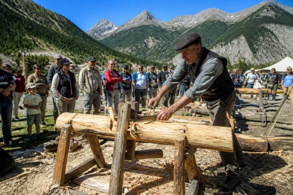 Fête du bois à Serre Chevalier : animations et traditions de la montagne